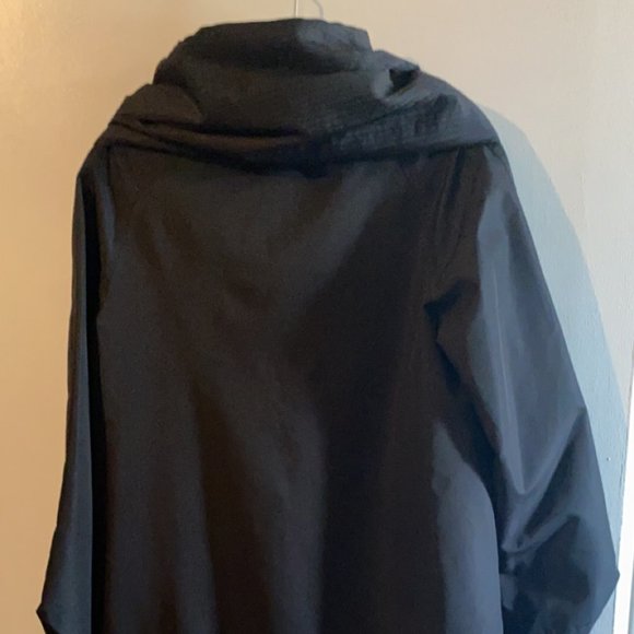 Black dressy rain coat - size 6 - Picture 5 of 7